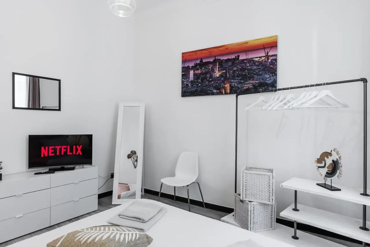 Acquario 5' Free Wifi & Netflix 